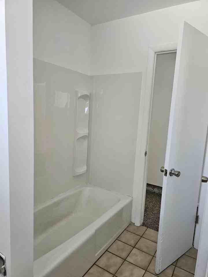 5002 Pineridge Ave - Photo 4 of 17