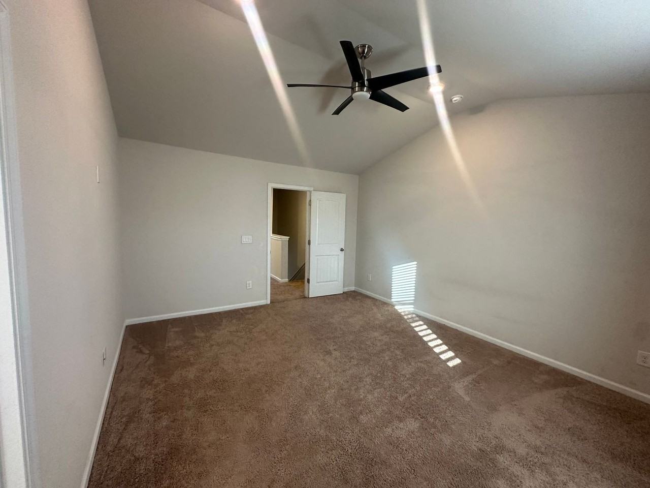 516 Morning Mist Rd - Photo 3 of 23