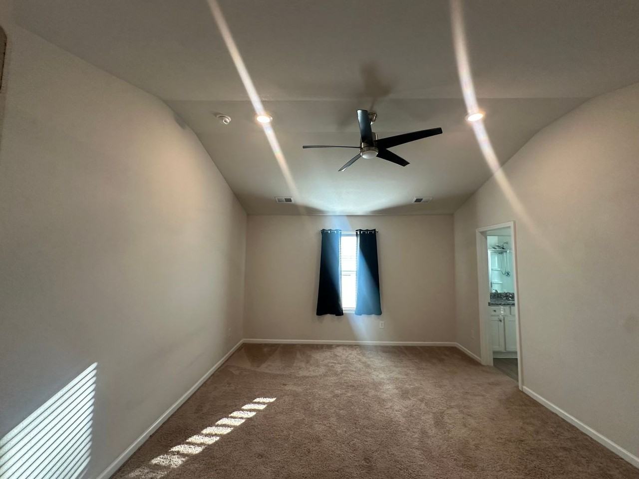 516 Morning Mist Rd - Photo 4 of 23