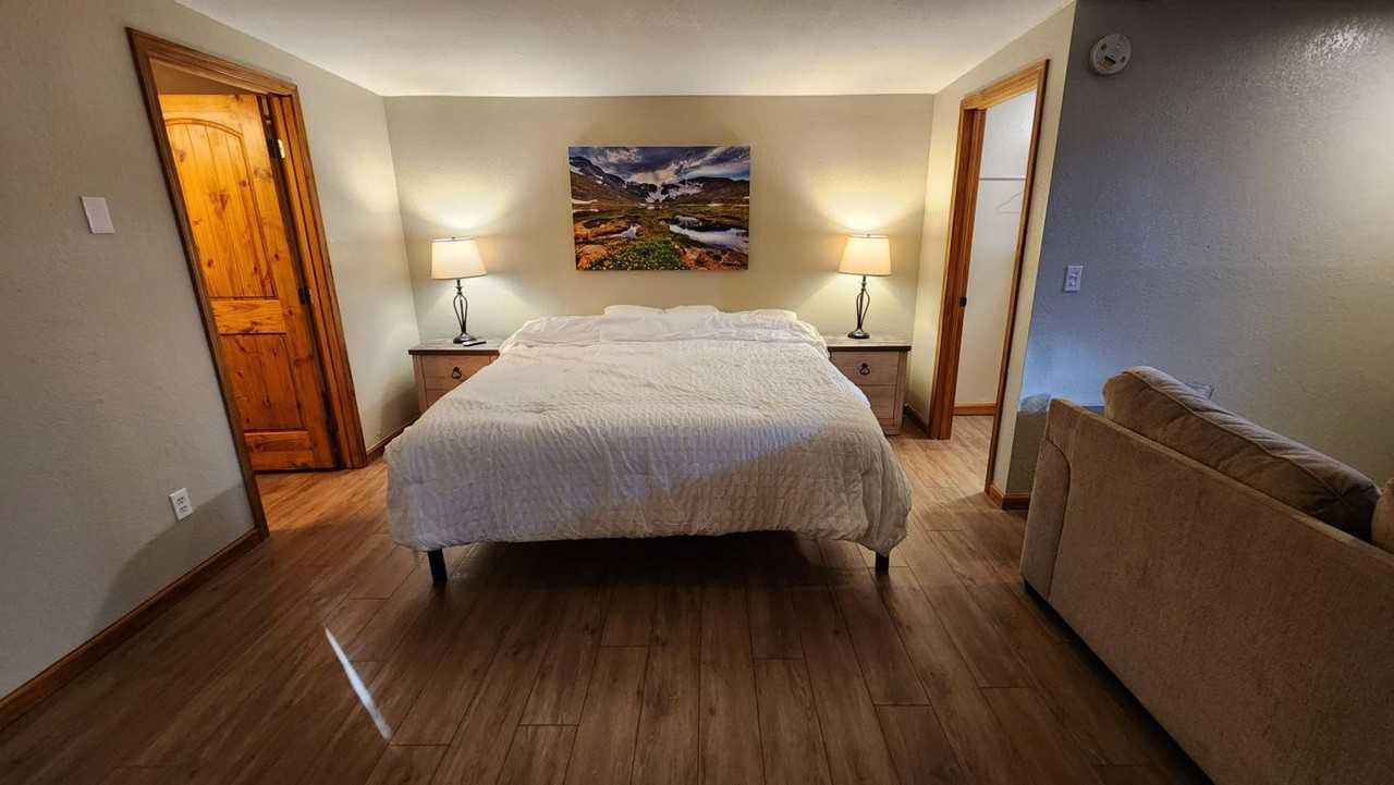 100 East Glade Lane #2 - Photo 3 of 7