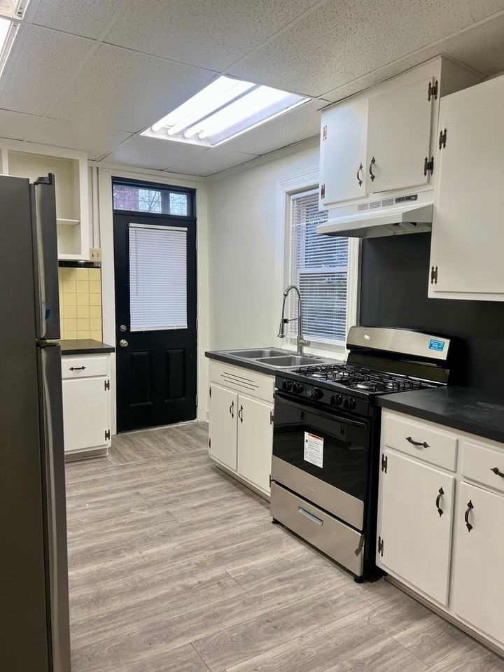 926 N Lime St - Photo 2 of 17