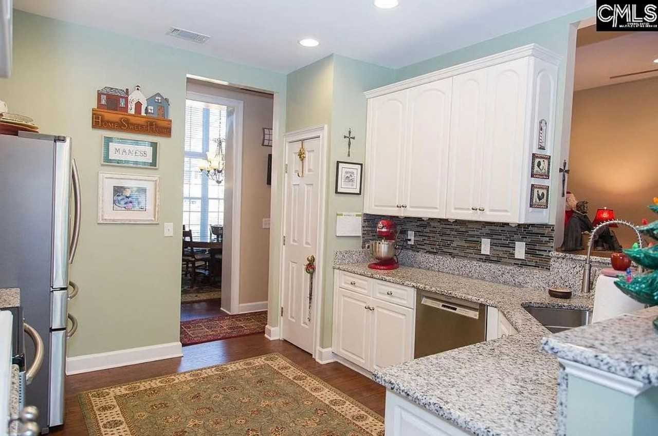 121 Sunchaser Dr - Photo 7 of 18