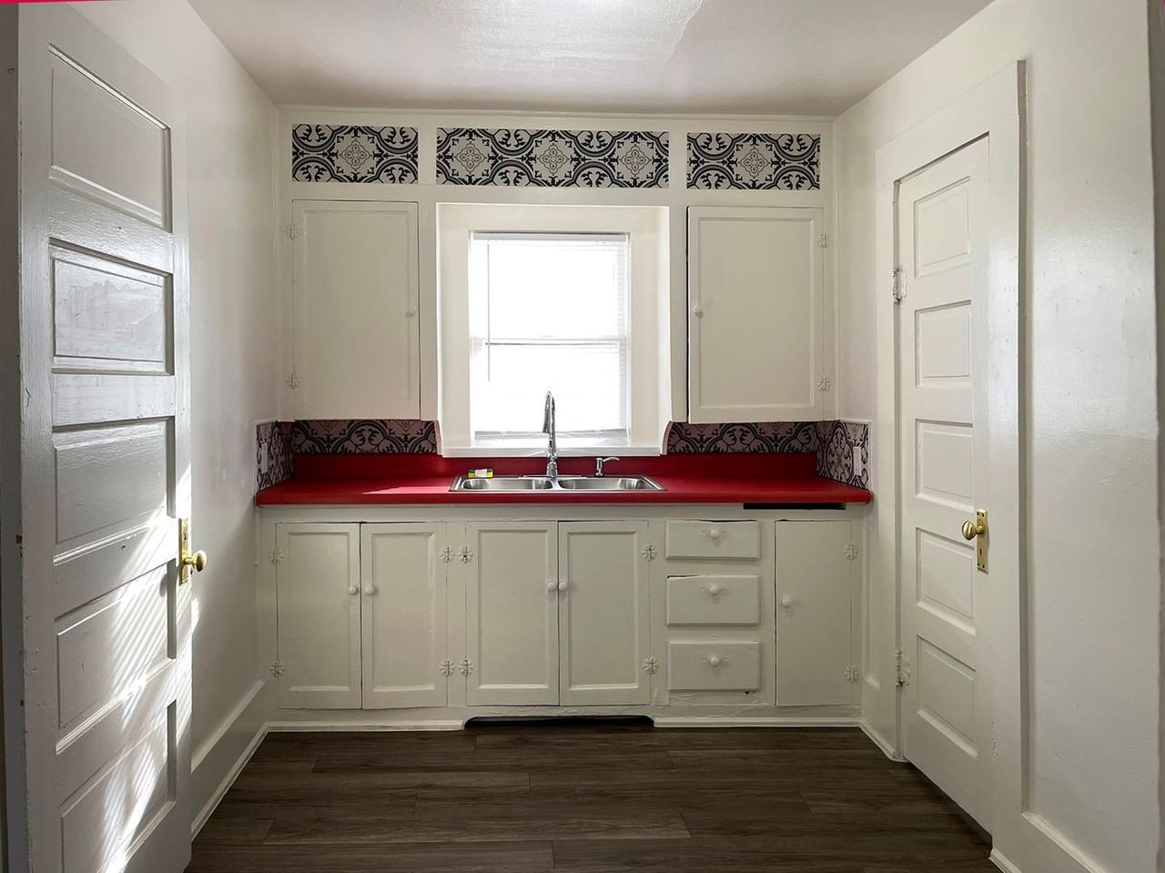 61 N Florence Ave - Photo 2 of 18