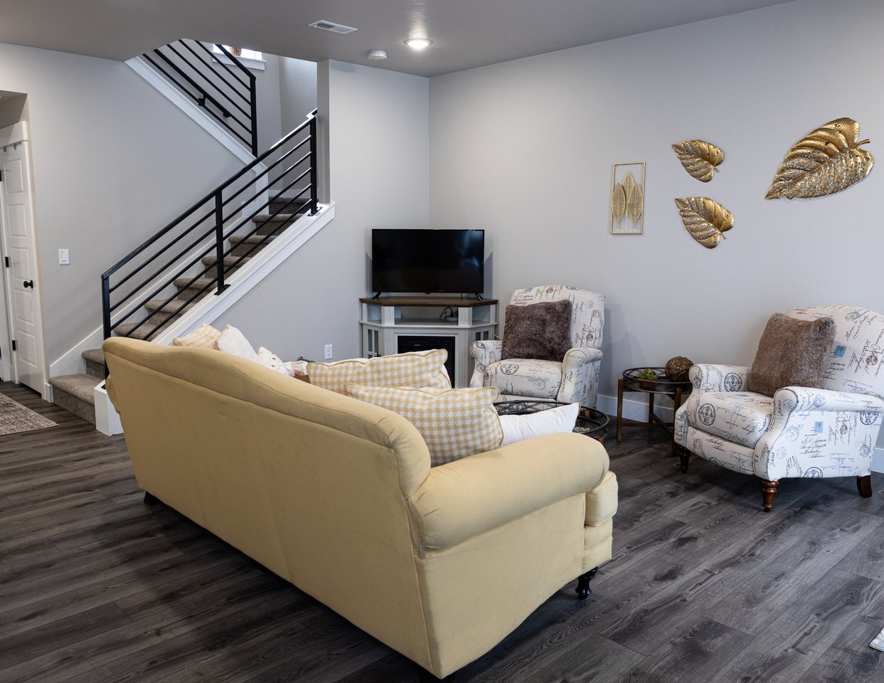 264 W 4th S - Photo 6 of 20