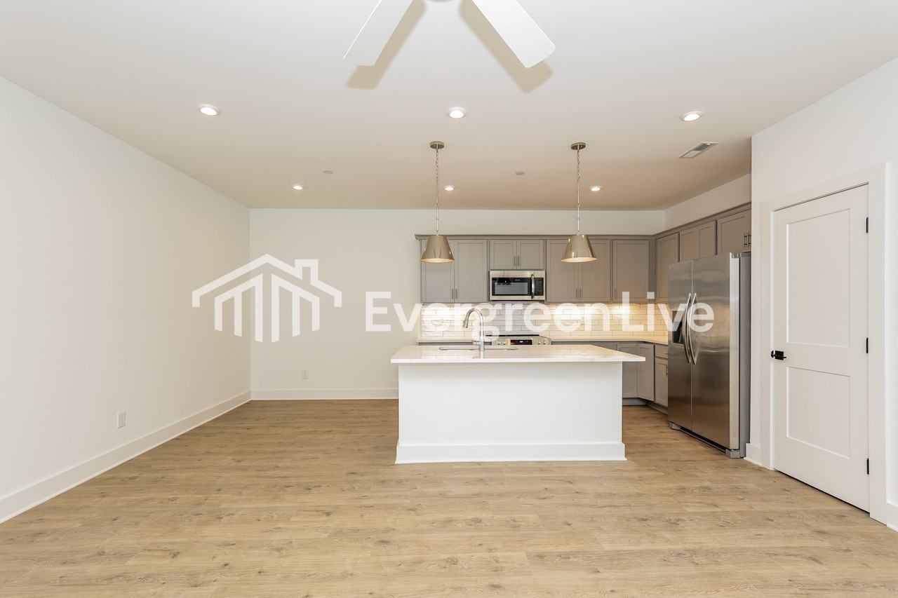 184 Leggo Ave - Photo 5 of 15