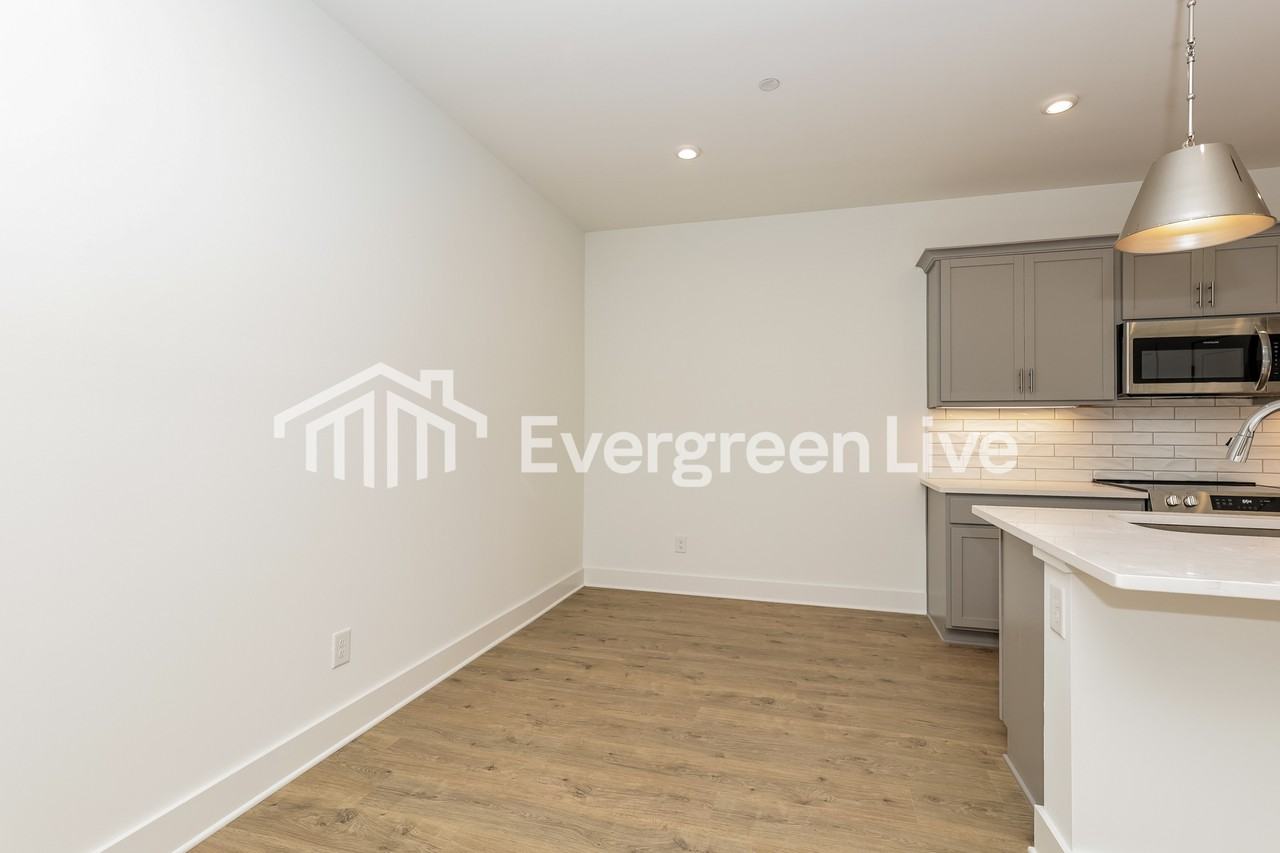 184 Leggo Ave - Photo 4 of 15
