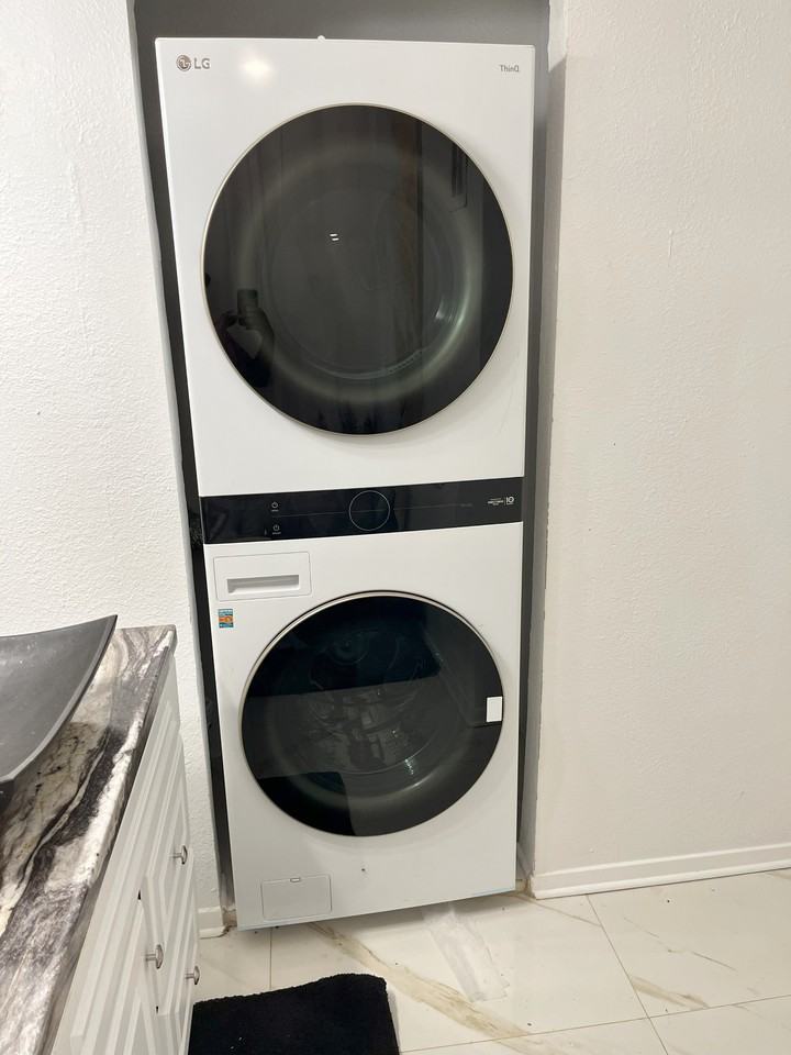 32 N Belvedere Blvd #15 - Photo 3 of 14