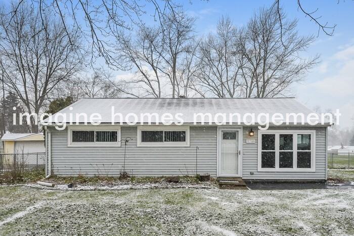 9718 E Idlewood Dr - Photo 3 of 16