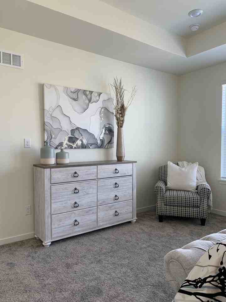 544 Navion Ln - Photo 3 of 14