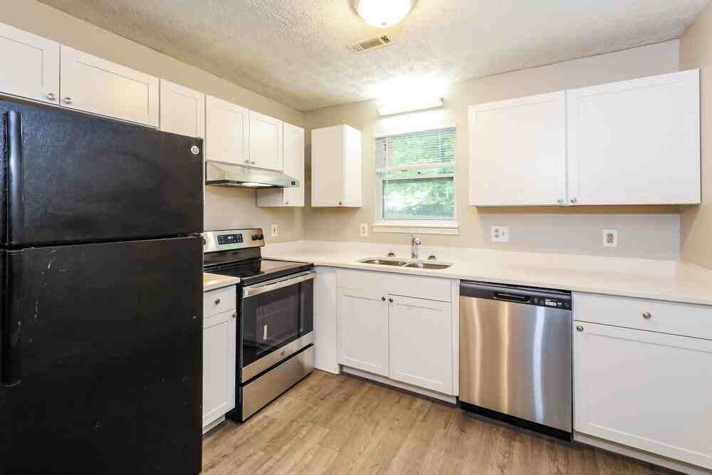 37 Cardinal Ln - Photo 7 of 17