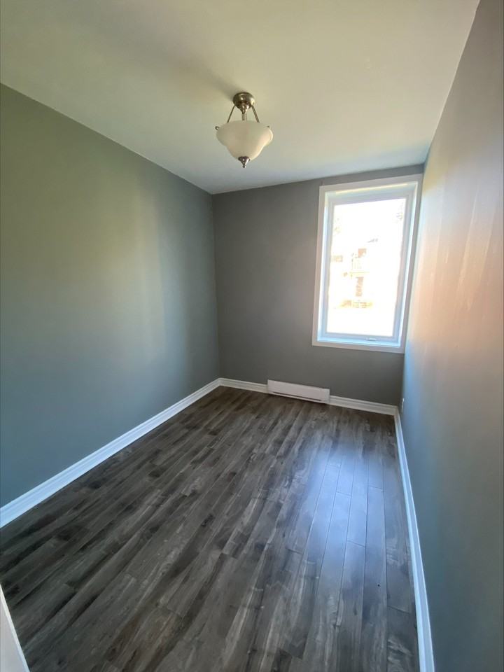 1030 Riverside Dr #1030 - Photo 6 of 9