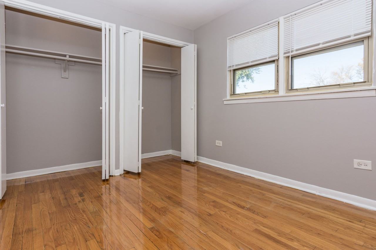 8213 S Exchange - Photo 5 of 8