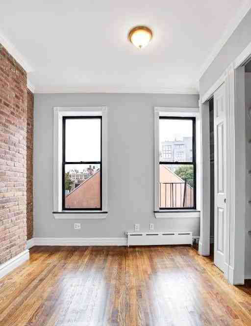 Mott St #7 - Photo 4 of 5