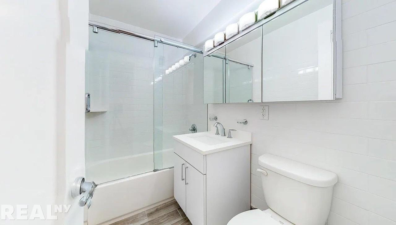 5th Ave #5H - Photo 4 of 4