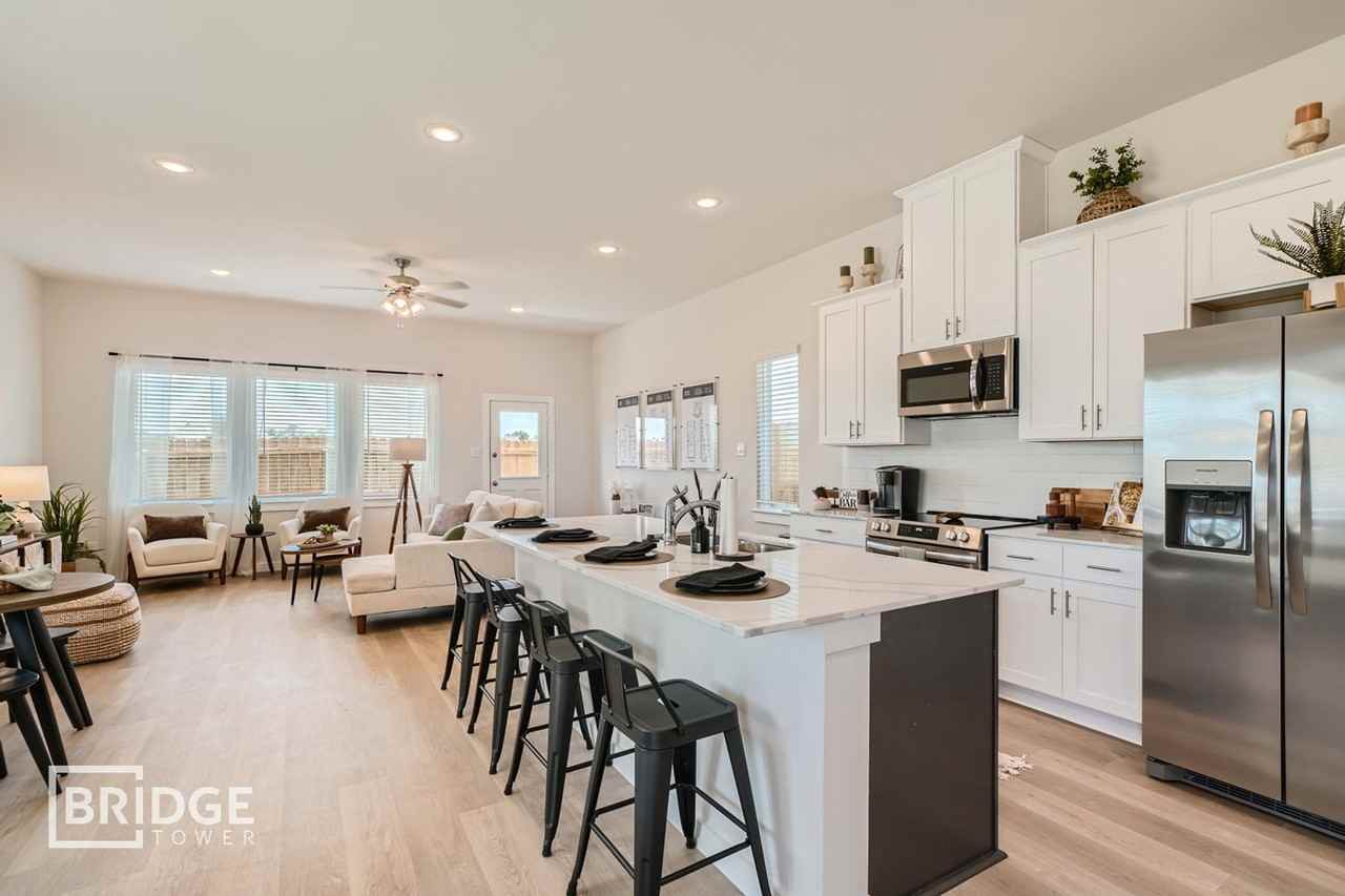 33110 Oak Heights Pl - Photo 2 of 24