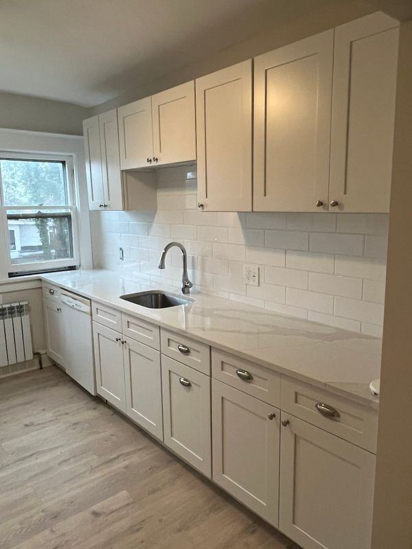 132 E Franklin Ave ##A - Photo 3 of 13