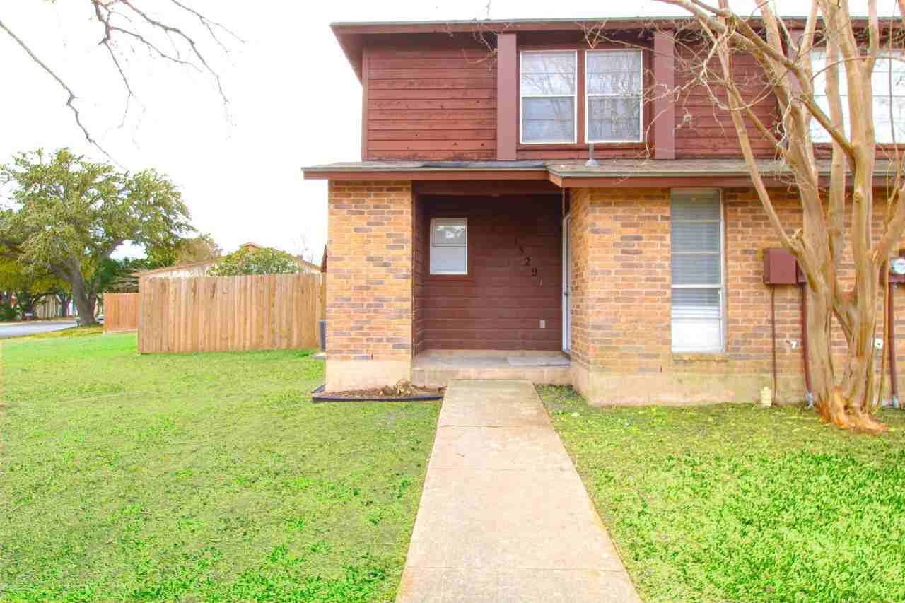 1329 Julienne - Photo 2 of 28