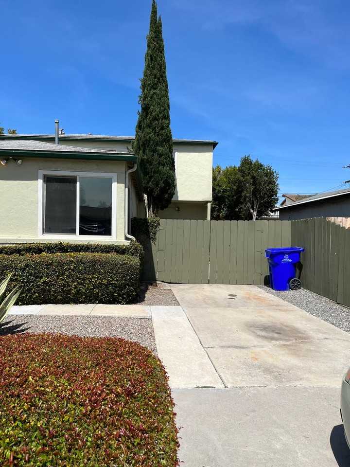 4546 37th St - Photo 3 of 38