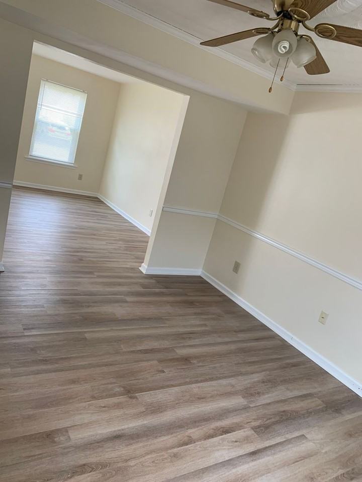 4941 Cliffony Dr - Photo 5 of 15