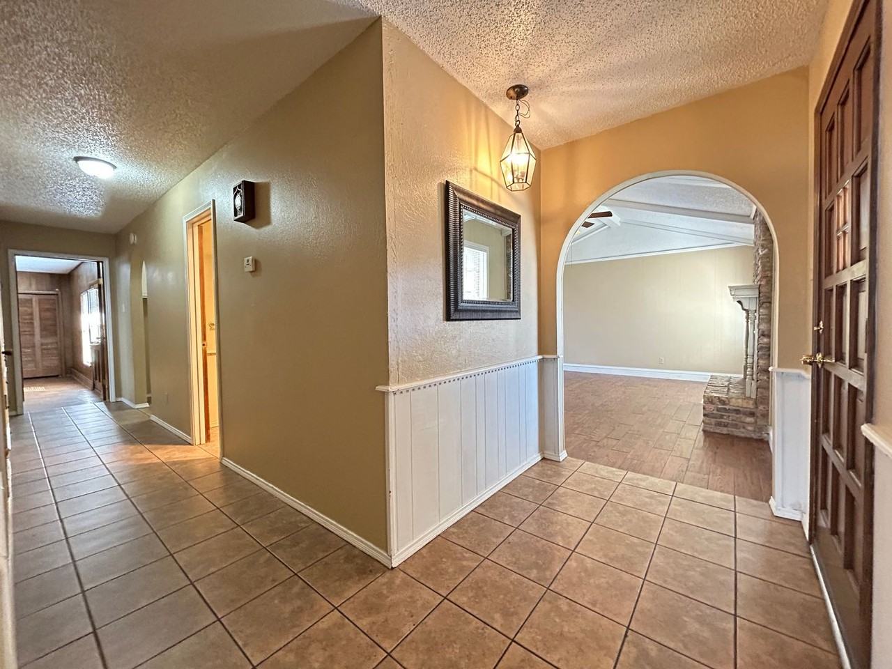 3504 84th St - Photo 3 of 17