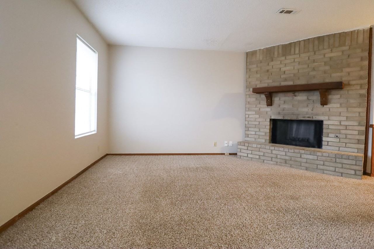 4514 S 29th West Ave - Photo 6 of 25