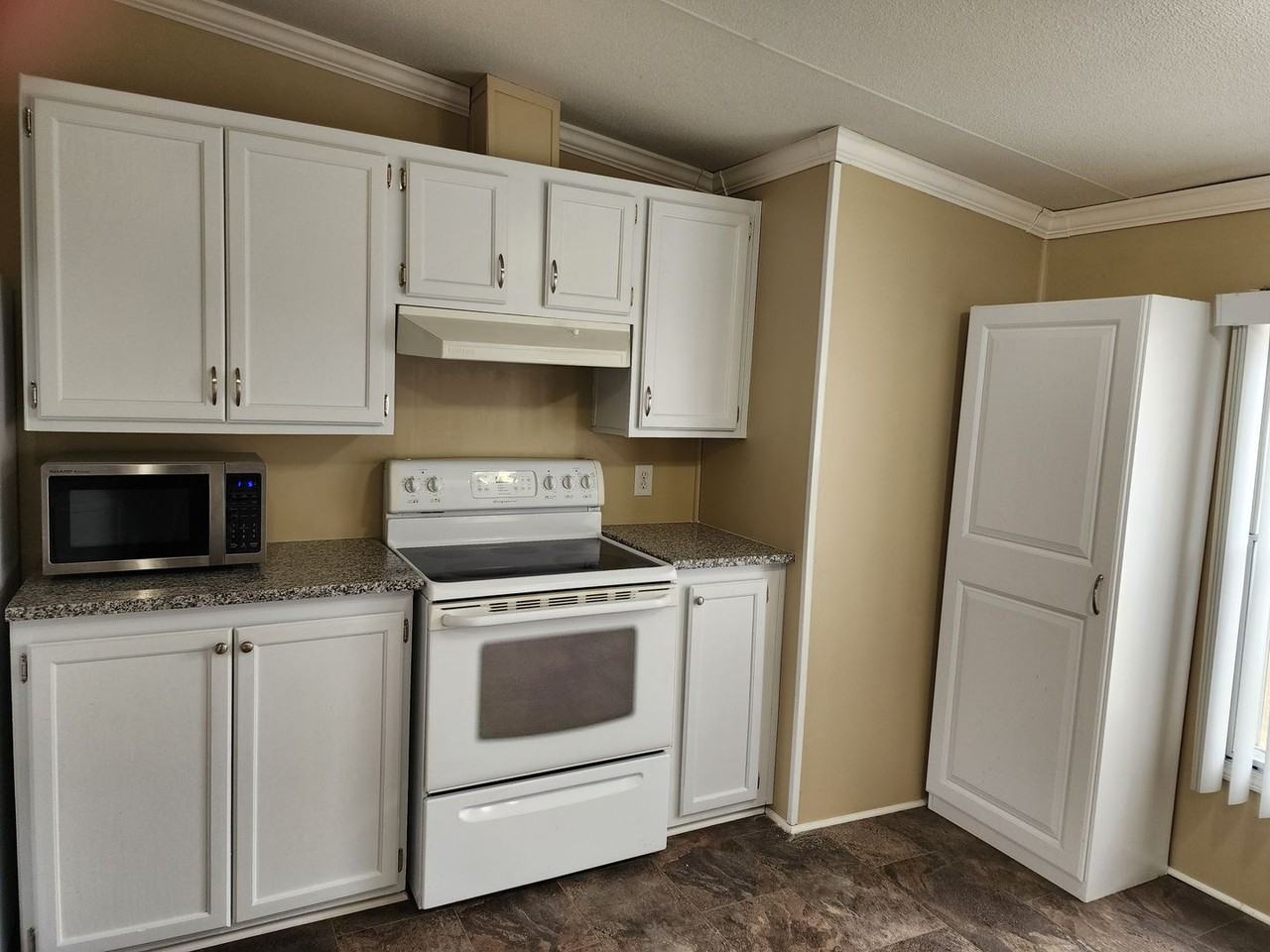 134 Brandenburg Dr - Photo 6 of 17