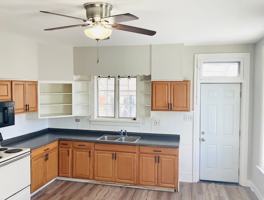 featured image of 415 Peffer St