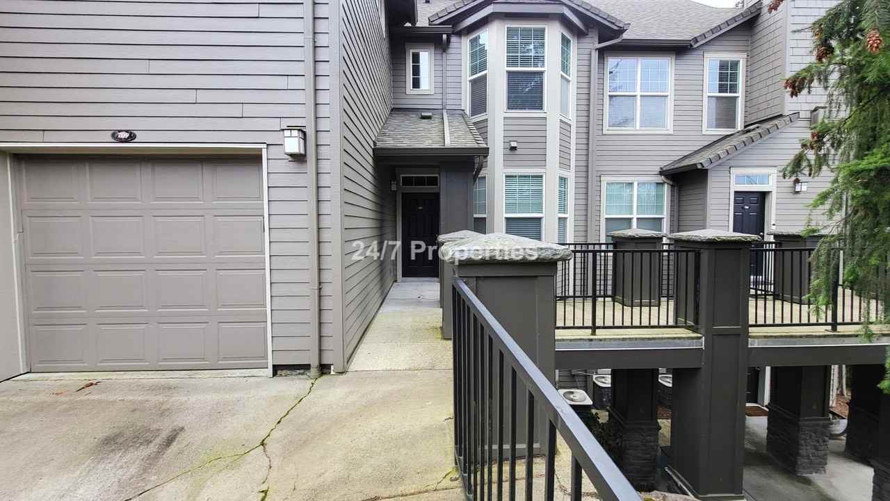 709 Springtree Ln - Photo 2 of 18