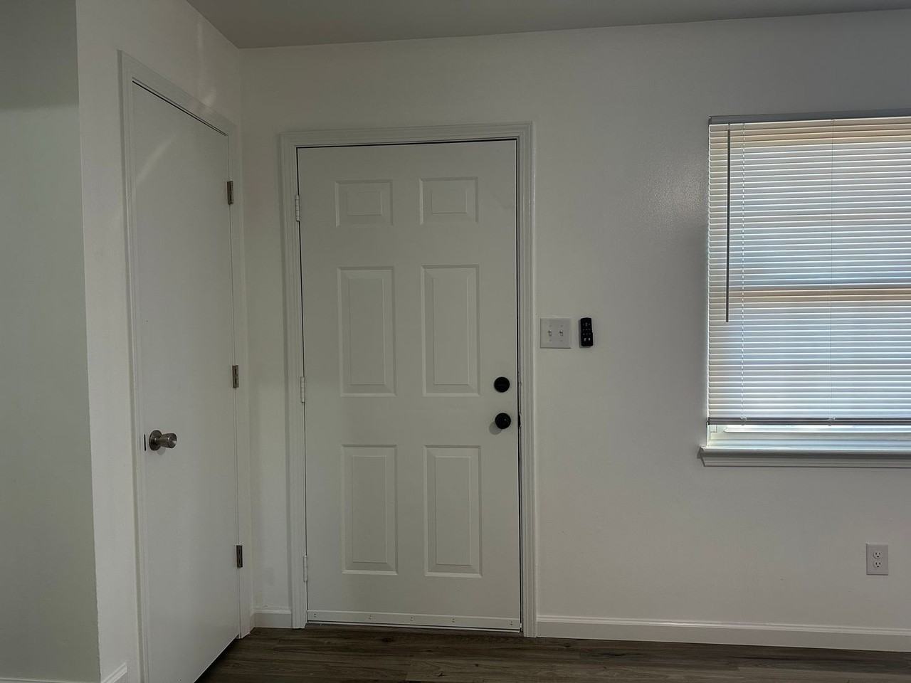 105 Villa Dr - Photo 2 of 27