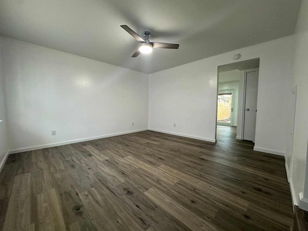 105 Villa Dr - Photo 3 of 27