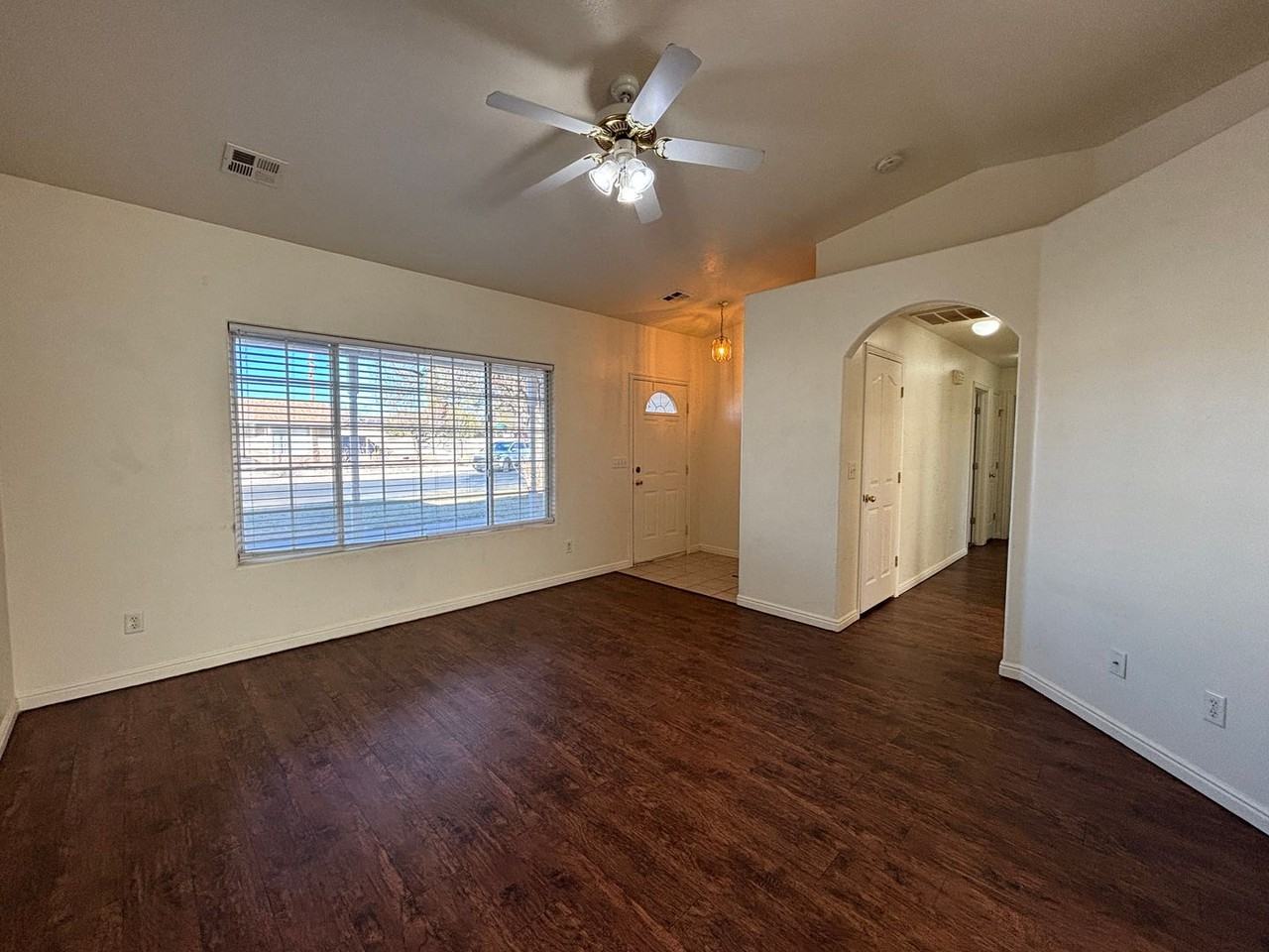 773 S 220 E - Photo 6 of 34