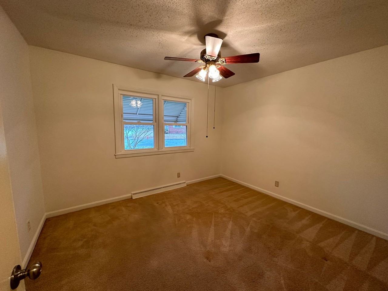 1533 Sherwood Street - Photo 3 of 10