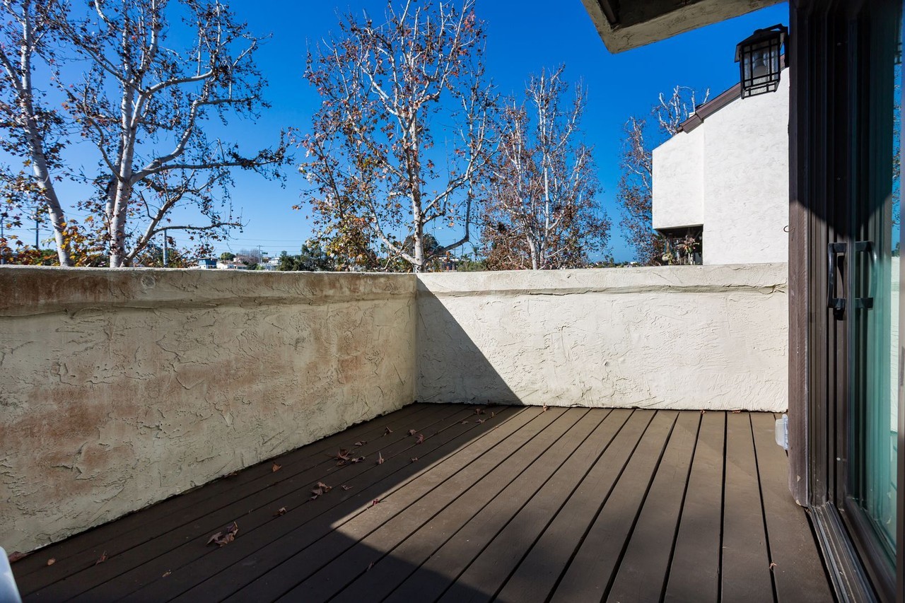 3966 Voltaire St - Photo 6 of 30