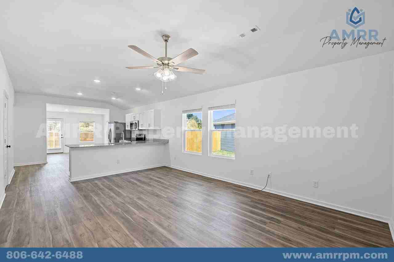1206 Sw 2nd Ave - Photo 5 of 27