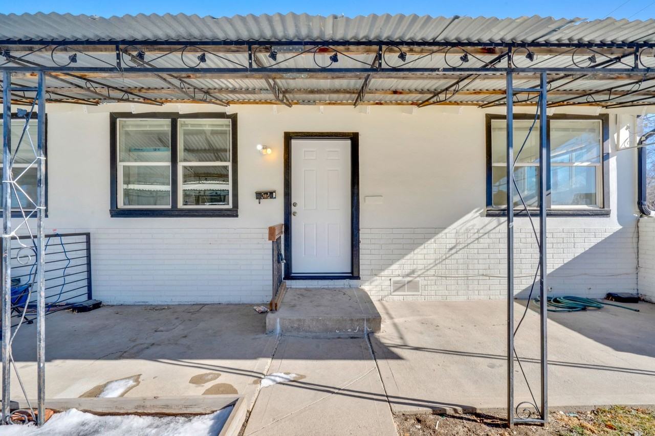 4851 W 11th Ave - Photo 5 of 48