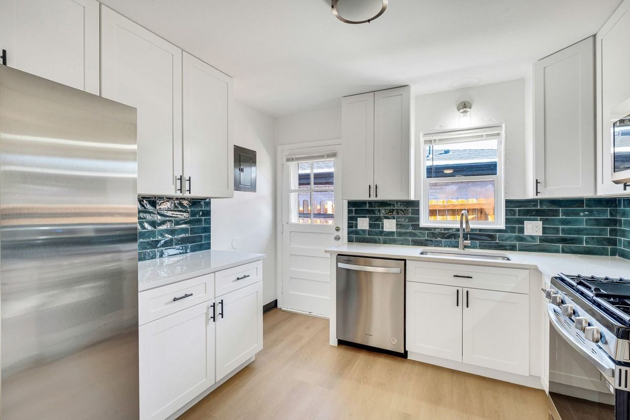 4851 W 11th Ave - Photo 7 of 48