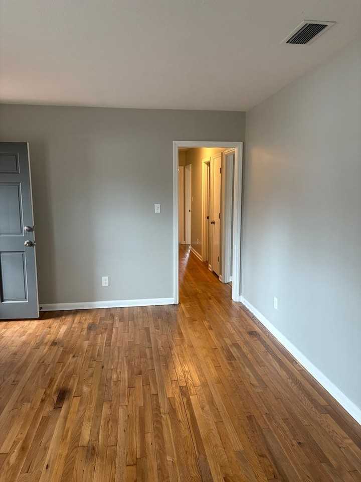 3205 Autumn Ave - Photo 3 of 20