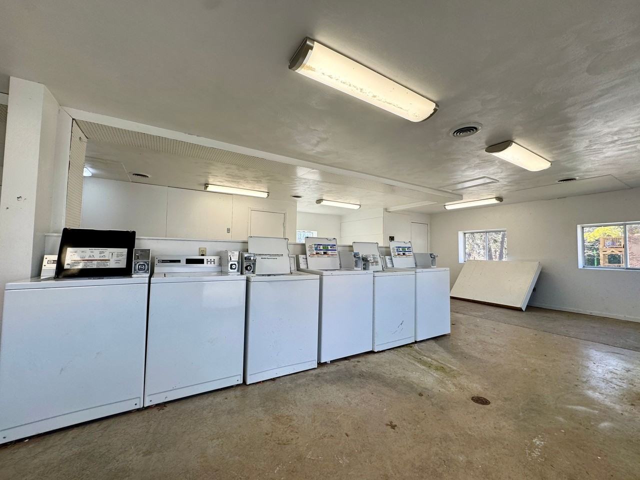 505 Center Street - Photo 2 of 2