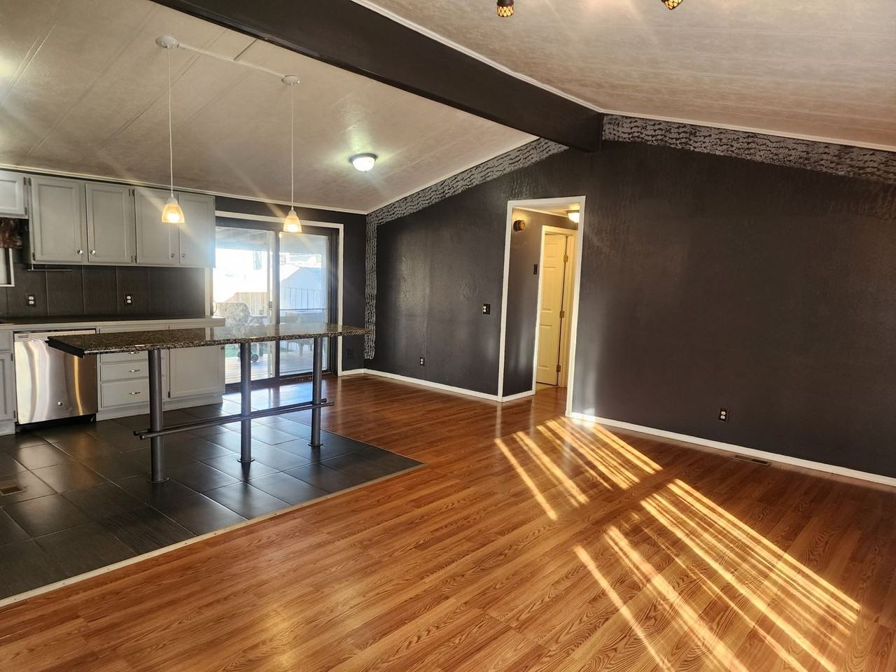 17755 Blackbird Dr - Photo 4 of 26