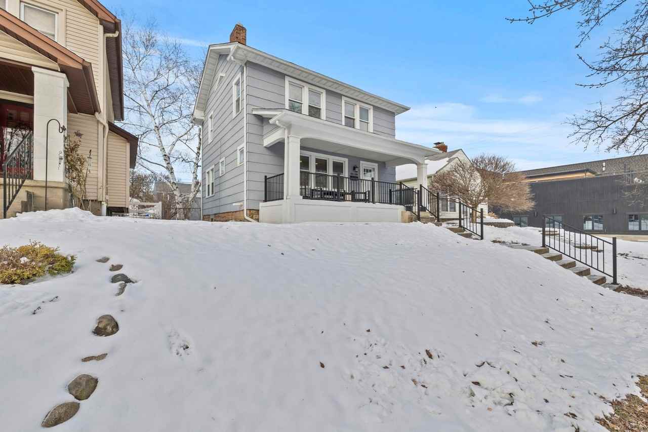 1229 Holly Ave - Photo 3 of 21