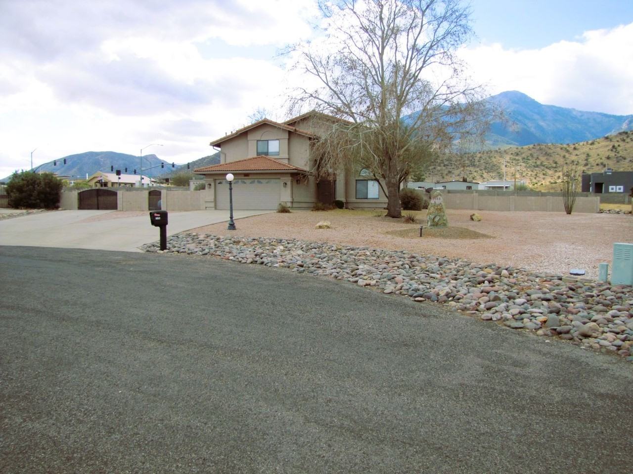 7168 S Spruce Cir - Photo 2 of 50