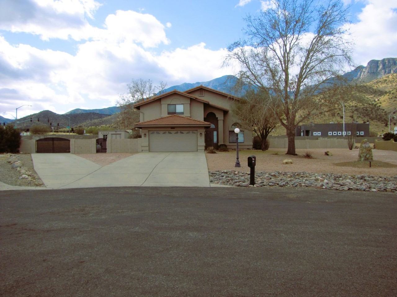 7168 S Spruce Cir - Photo 3 of 50