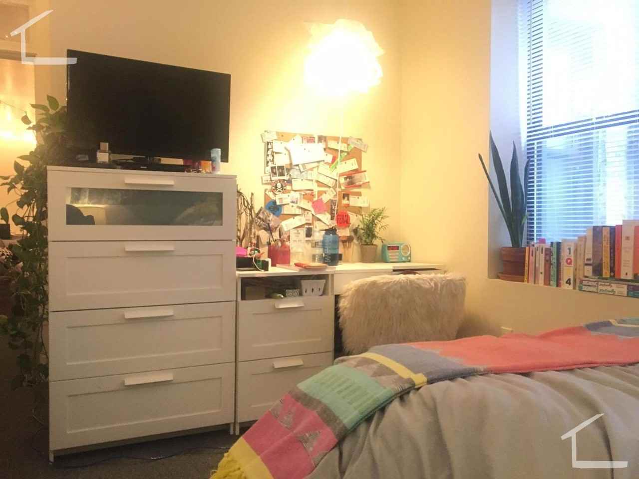 829 Beacon St - Photo 2 of 9