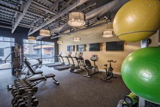 223 E Town St - Photo 1 of 1