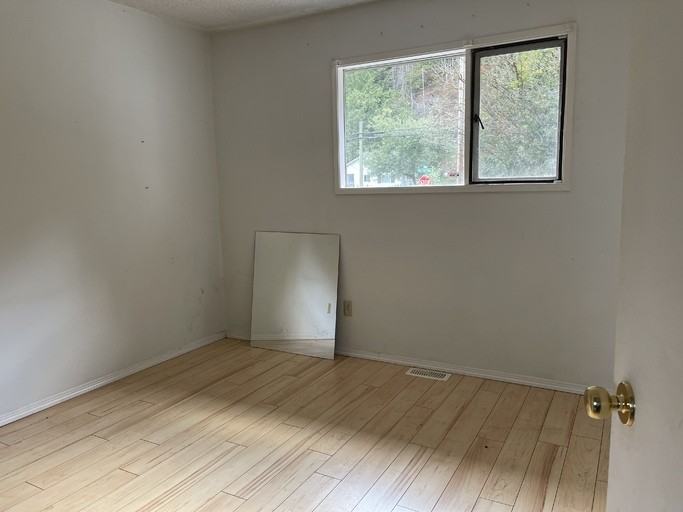 836 Ramona Pl #A - Photo 3 of 11