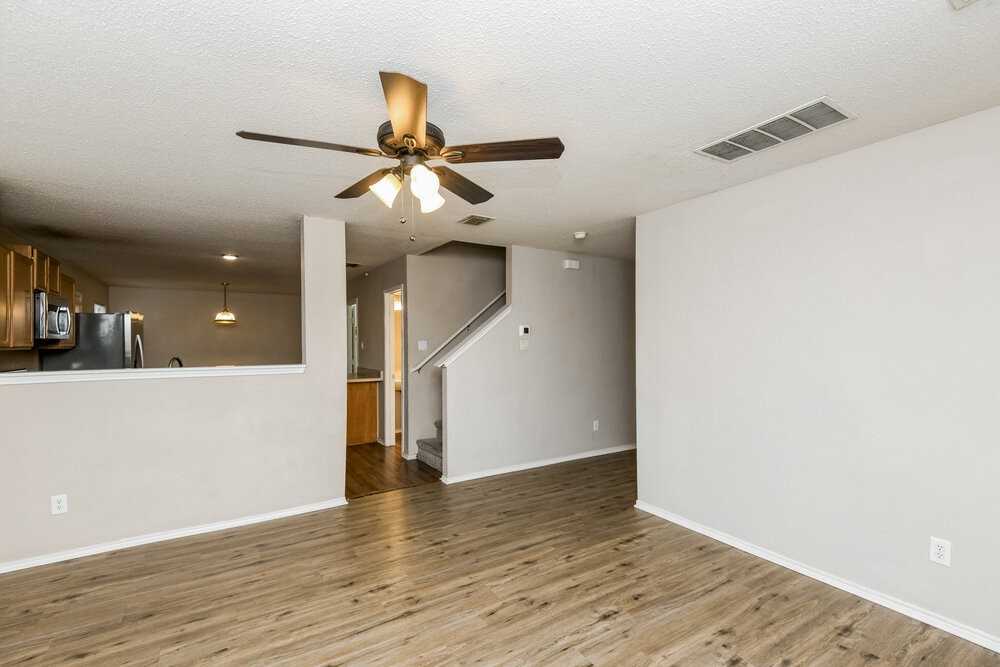 4964 Creek Ridge Trl - Photo 5 of 17