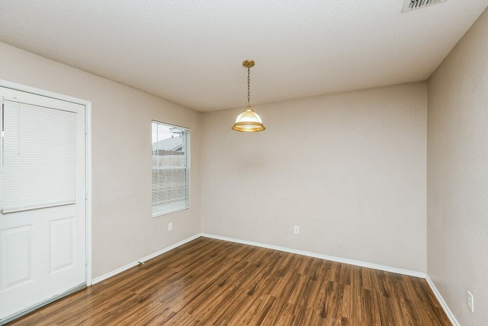 4964 Creek Ridge Trl - Photo 7 of 17