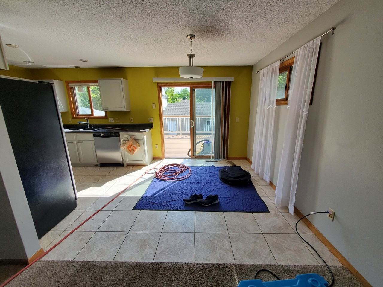 874 22nd Ave Se - Photo 6 of 23