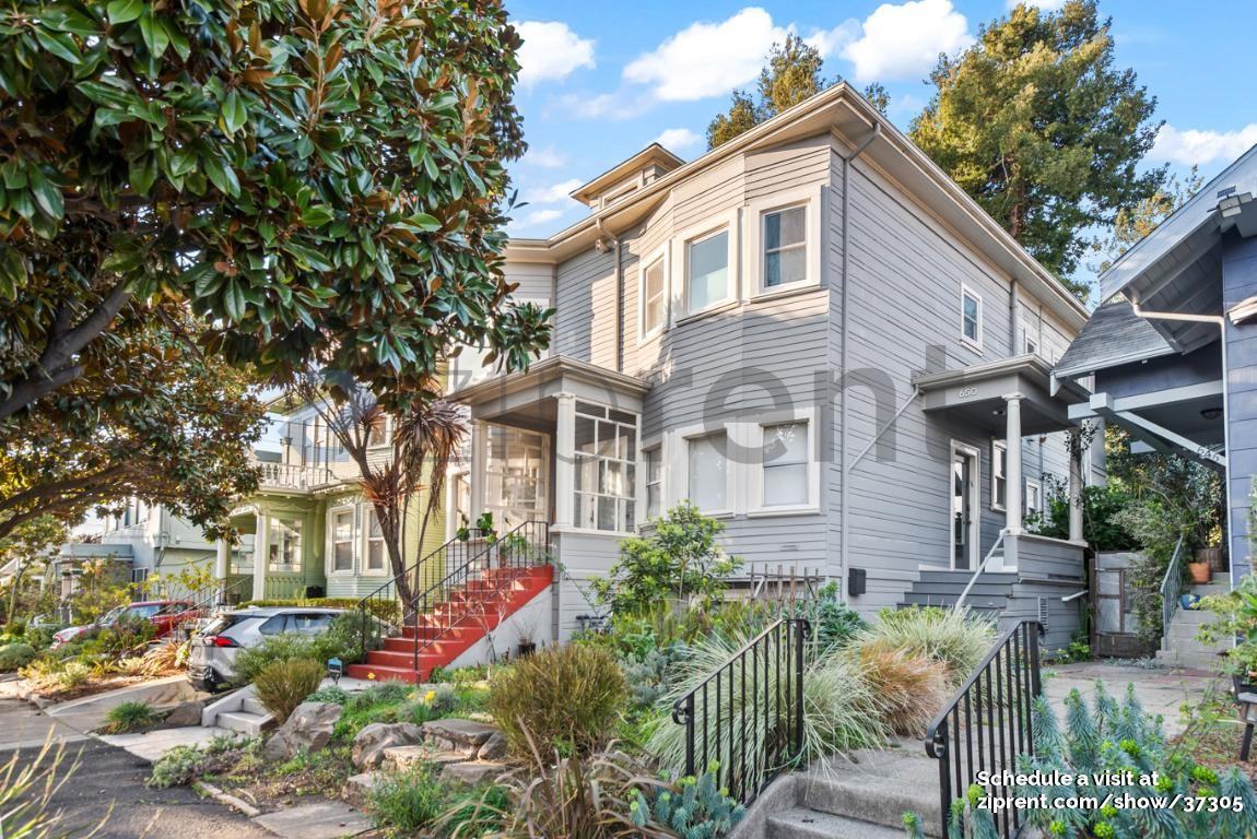 650 54th St - Photo 2 of 32