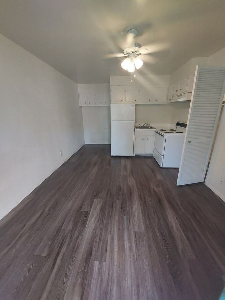 Tarrytown Flats - Photo 2 of 11